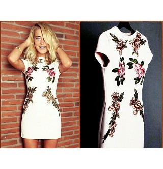 Burcu Esmersoy Çiçekli Elbise Dalgıç Kumaş